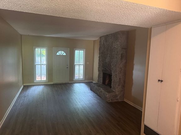 2nd image of 2742 Bonnie Crest Ct