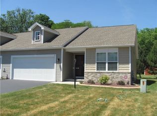 3 Angela Villa Ln, Rochester, NY 14626