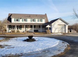 9 King Rd, Foster, RI 02825