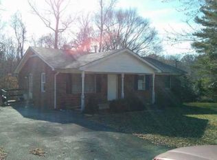 8311 Modoc Rd, Burkesville, KY 42717