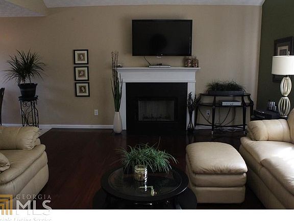 4th image of 1270 Live Oak Ter