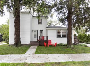 102 N Barker St, New Buffalo, MI 49117