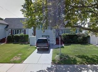 24922 144th Ave, Rosedale, NY 11422