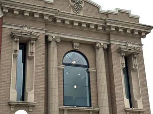 2 N 4th St #1, Clear Lake, IA 50428