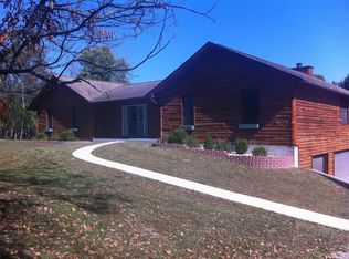 19 Country Ln, Leslie, MO 63056