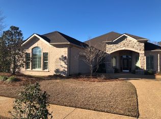 1108 Leesburg Dr, Leland, NC 28451