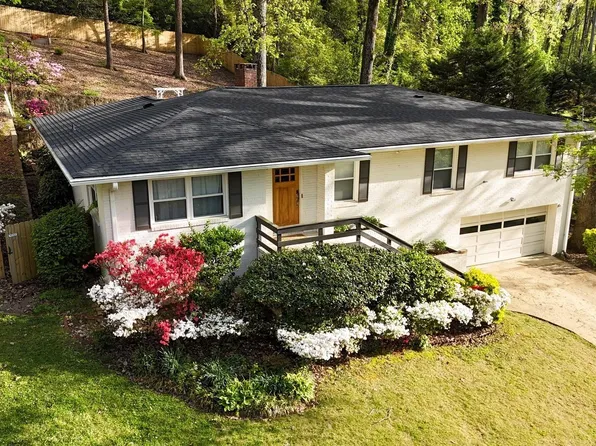 1793 Old Creek Trl, Vestavia Hills, AL 35216