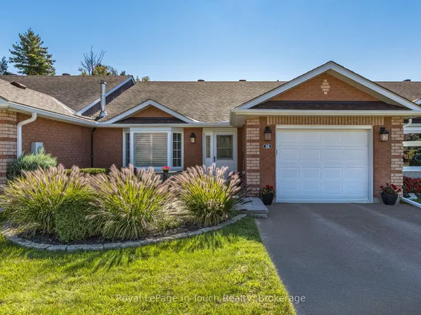 90 Burke St #18, Penetanguishene, ON L9M 2H2