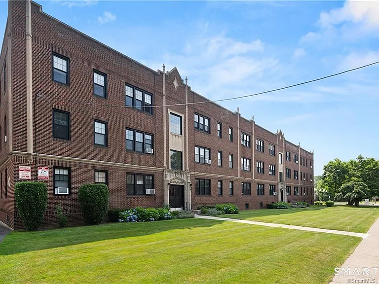 684 Farmington Ave #B6 — Photo 27