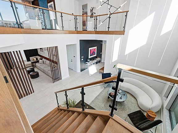 4th image of 8092 Laurel Falls Drive