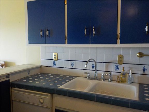 2nd image of 1121 N Albion St APT 701