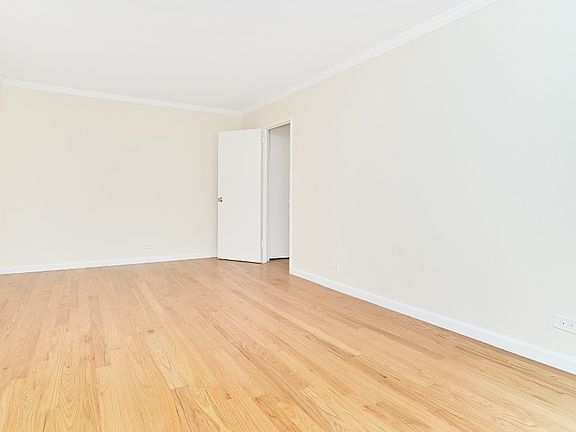 4th image of 401 E 89th St APT 4N