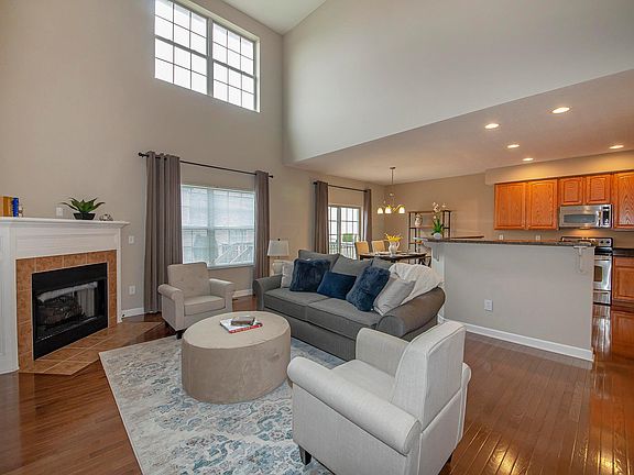 4th image of 953 Chara Ln