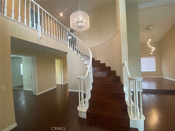 3rd image of 3576 Hawkwood Rd