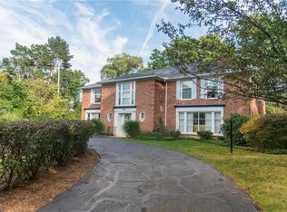 2675 Eaton Rd, Shaker Heights, OH 44118