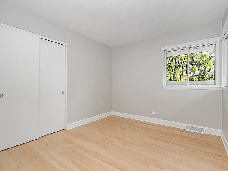29 Robin Hill Dr — Photo 6