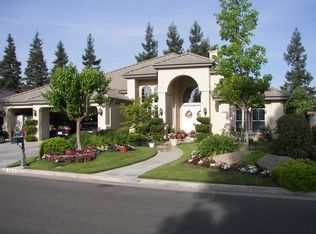 7429 N Gilroy Ave, Fresno, CA