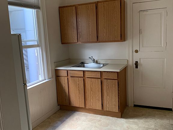 5th image of 1235 Pine St APT 7