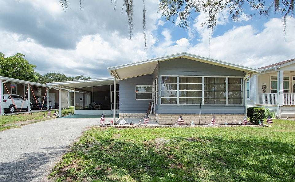 1st image of 143 Forest Dr