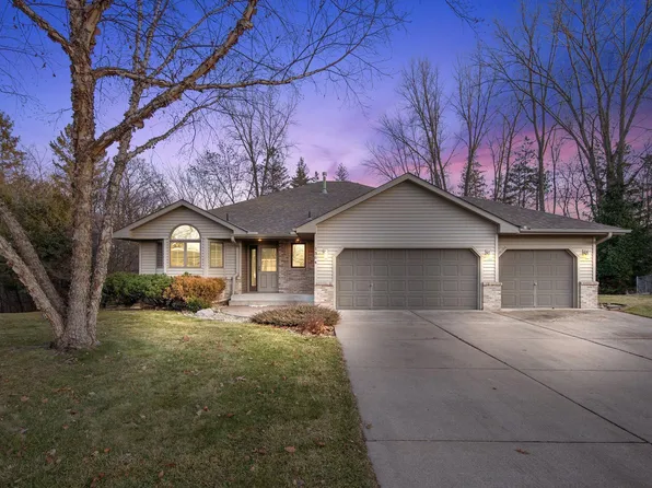 1364 18th Ave SE, Forest Lake, MN 55025