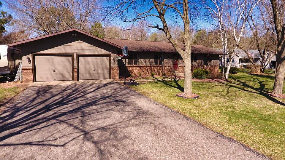 1st image of 2610 Blueberry Ln