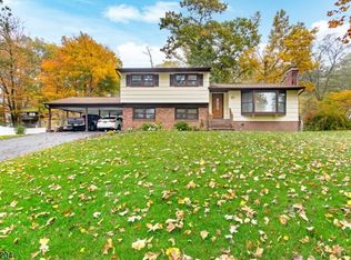10 Harris Ave, Stanhope, NJ 07874
