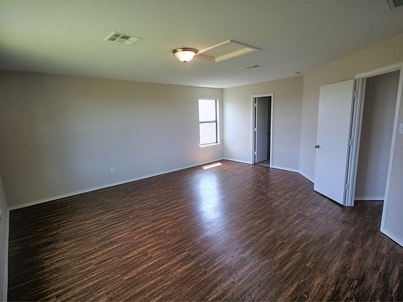 5th image of 13600 Gilwell Dr