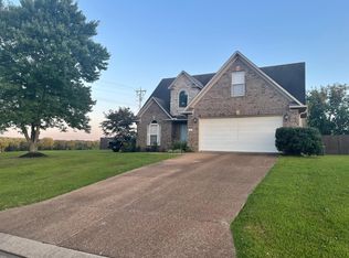 8 Small Oak Dr, Humboldt, TN 38343