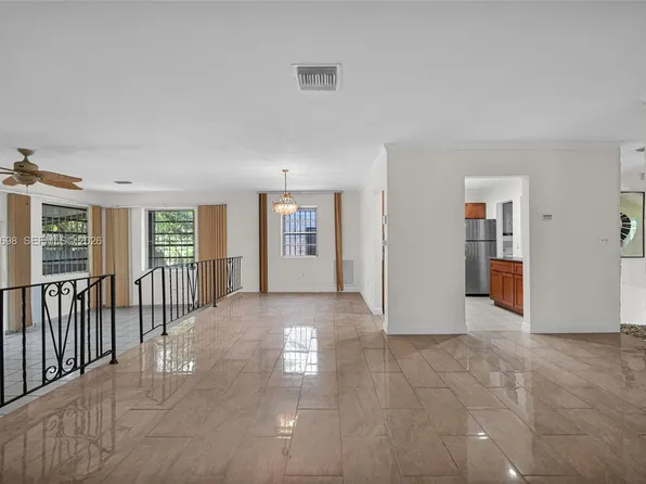 244 NW 43rd St, Miami, FL 33127