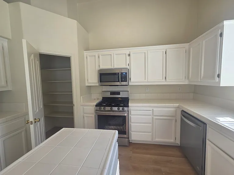 1646 Mallard St — Photo 7