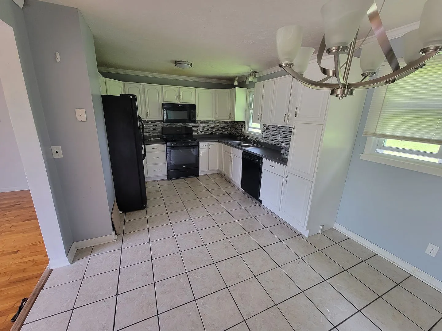 4 Bed, 1.5 Bath in Sparta for Rent! — Photo 3