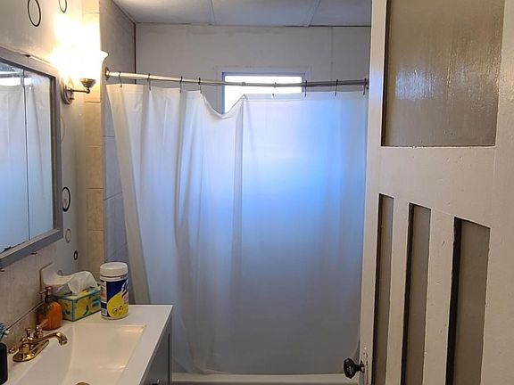 4th image of 44 Linden Park #1