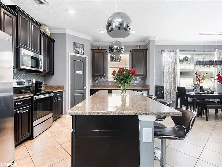 6814 Habitat Dr — Photo 4