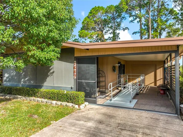 1687 Elkhart Cir, Tavares, FL 32778