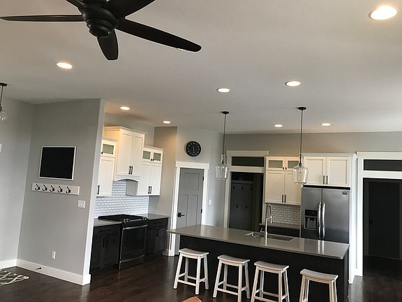 5th image of 105 Timmerman Dr