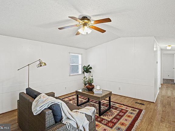 2nd image of 200 Garner Dr
