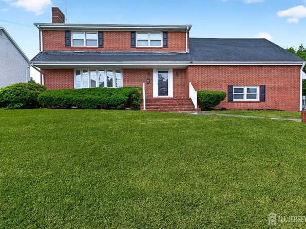 22 Franklin Blvd, Somerset, NJ 08873