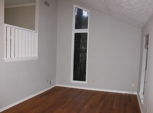 230 Parkmont Ct, Roswell, GA 30076