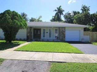 510 NE 110th St, Miami, FL 33161
