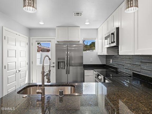 5th image of 1390 Monte Vista Ave #C
