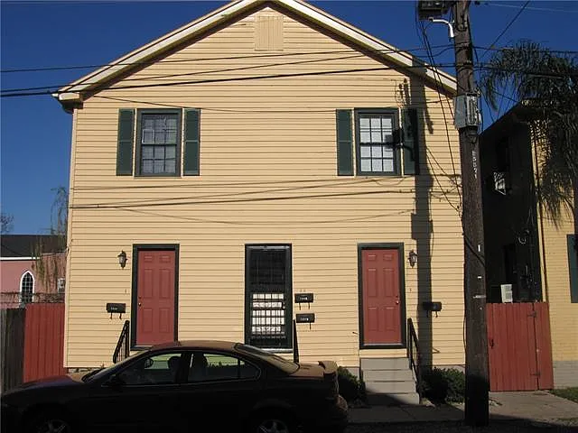 7439 Prytania St — Photo 1