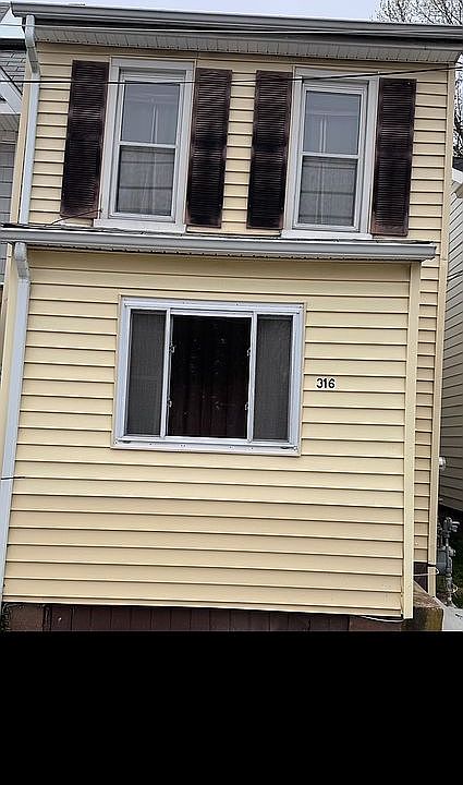 2nd image of 316 Chester Ave