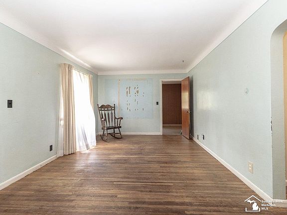 5th image of 4400 Saint Anthony Rd