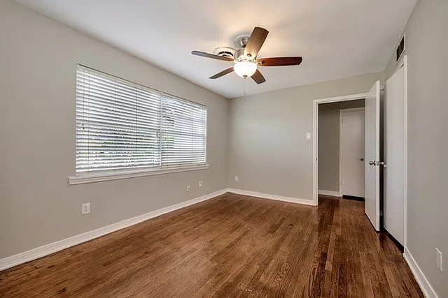2509 Wayside Ave — Photo 14