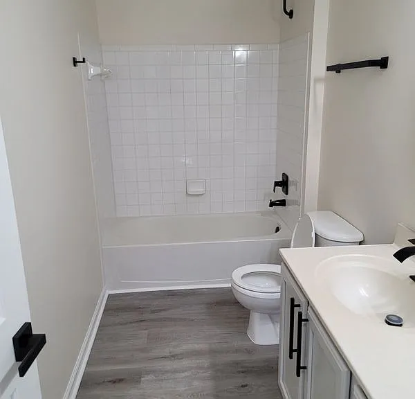 1808 Whispering Meadow Ct — Photo 21
