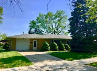 1053 E 8th St, Lockport, IL 60441