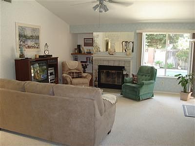 2nd image of 1547 E Trenton Ave