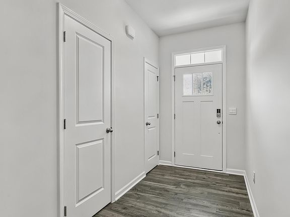 5th image of 1827 Hinesley Dr