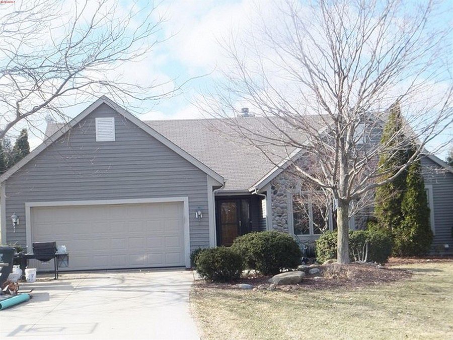 2nd image of 3202 N Raynor Ave