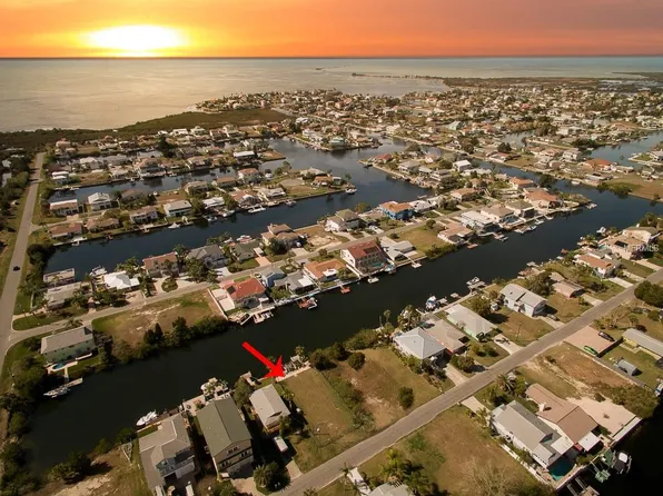 4121 Des Prez Ct, Hernando Beach, FL 34607